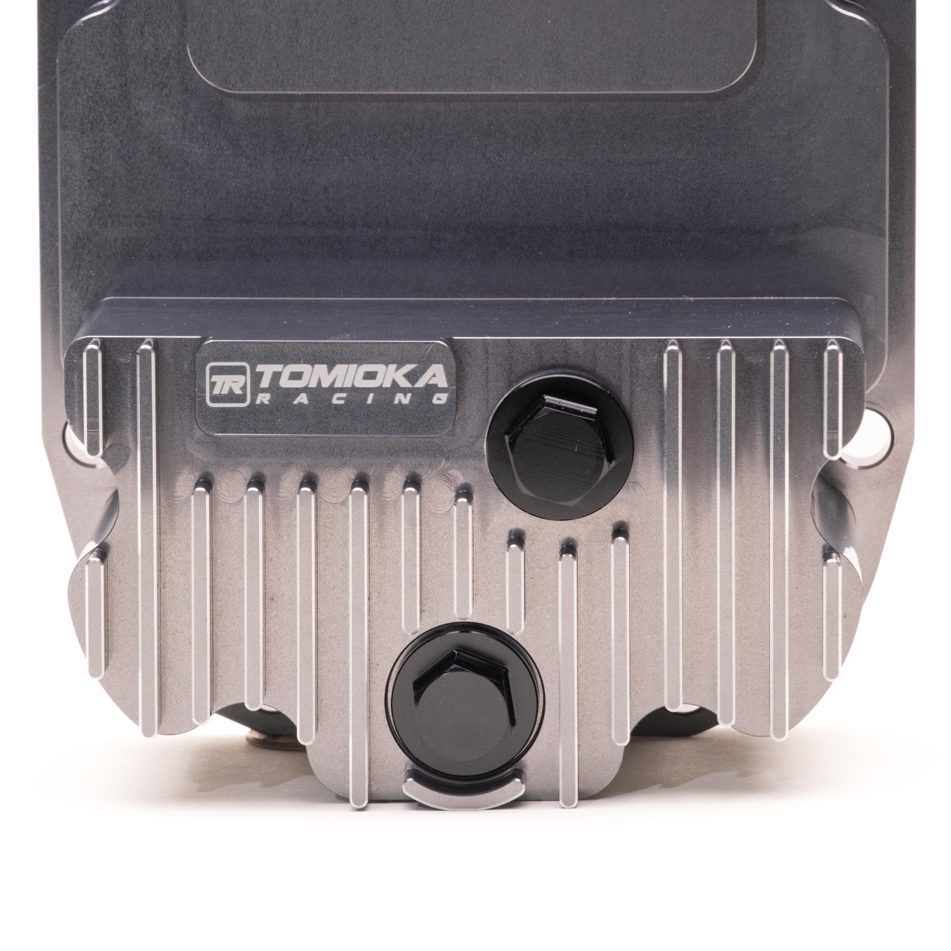 Machined finned cooling on Tomioka Racing R180 differential cover. Magnetic M20 drain and fill plugs on R180 rear diff cover